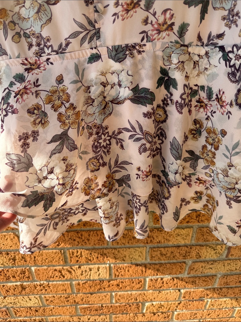 Torrid Womens Blouse Size 2 Cream Neutral Floral Peplum Short Sleeve Top - Picture 7 of 8